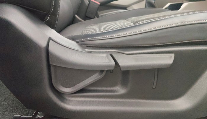 2023 KIA CARENS PRESTIGE 1.5 PETROL 7 STR, Petrol, Manual, 16,856 km, Driver Side Adjustment Panel