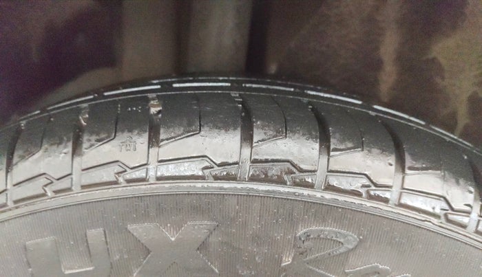 2023 KIA CARENS PRESTIGE 1.5 PETROL 7 STR, Petrol, Manual, 16,856 km, Right Rear Tyre Tread