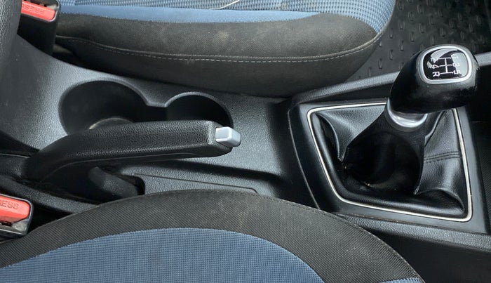 2015 Hyundai i20 Active 1.2 SX, Petrol, Manual, 69,033 km, Gear Lever