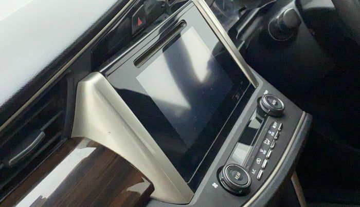 2017 Toyota Innova Crysta 2.8 ZX AT 7 STR, Diesel, Automatic, 92,722 km, Infotainment system - GPS Card not working/missing
