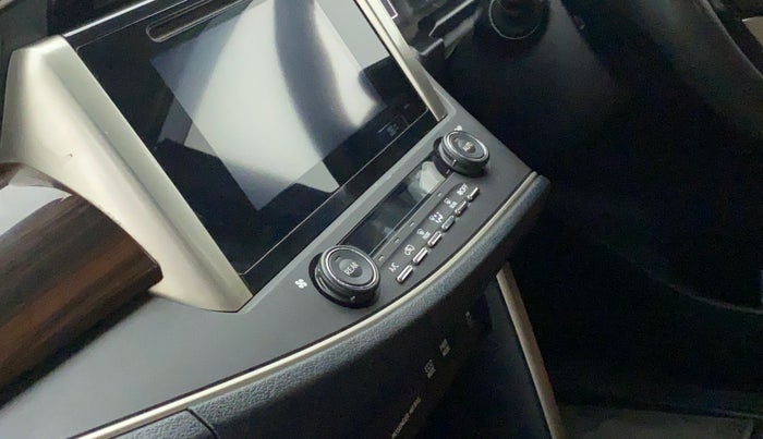 2017 Toyota Innova Crysta 2.8 ZX AT 7 STR, Diesel, Automatic, 92,722 km, AC Unit - Car heater not working
