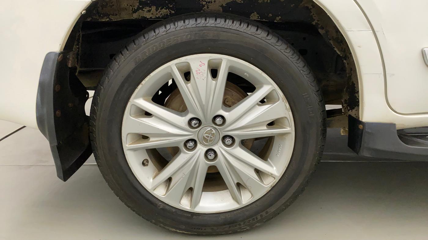 2017 Toyota Innova Crysta 2.8 ZX AT 7 STR, Diesel, Automatic, 92,722 km, Right Rear Wheel