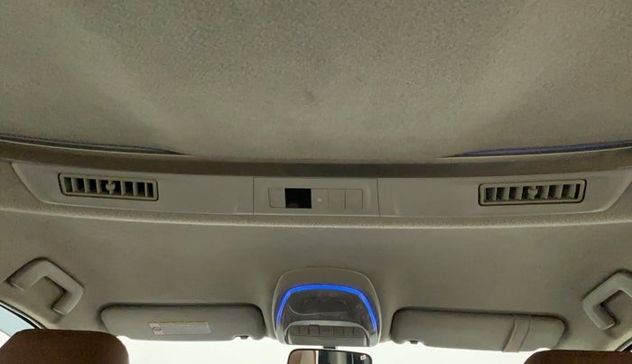 2017 Toyota Innova Crysta 2.8 ZX AT 7 STR, Diesel, Automatic, 92,722 km, Rear AC Vents
