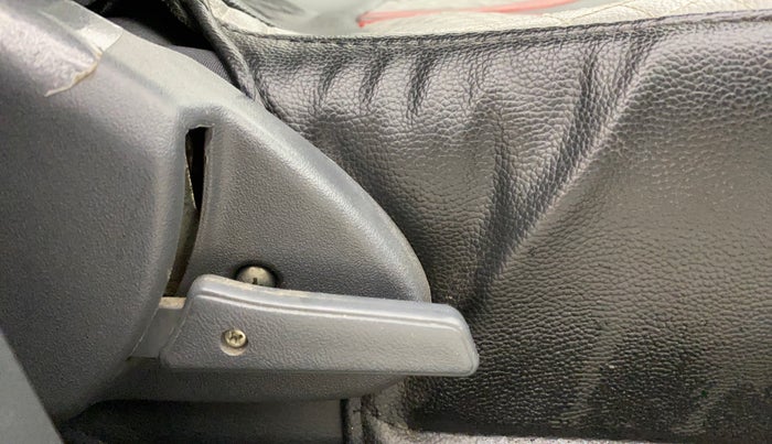 2018 Maruti Alto 800 LXI, Petrol, Manual, 35,460 km, Driver Side Adjustment Panel