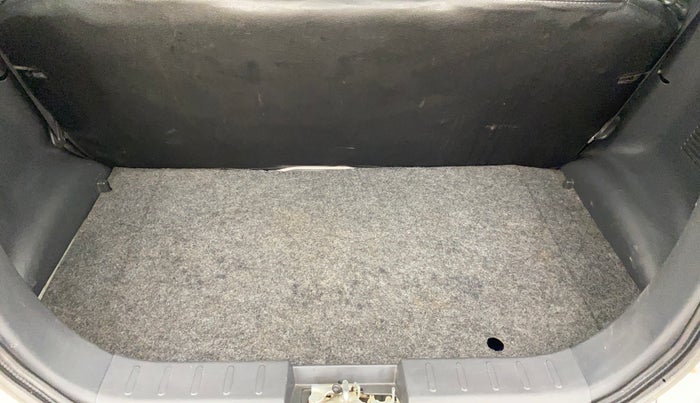 2018 Maruti Alto 800 LXI, Petrol, Manual, 35,460 km, Boot Inside