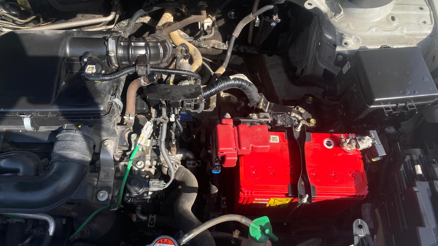 2023 Maruti BREZZA ZXI AT SMART HYBRID, Petrol, Automatic, 60,099 km, Engine View - Left