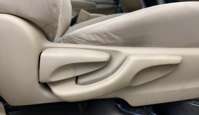 2020 Toyota YARIS G MT, Petrol, Manual, 73,878 km, Driver Side Adjustment Panel