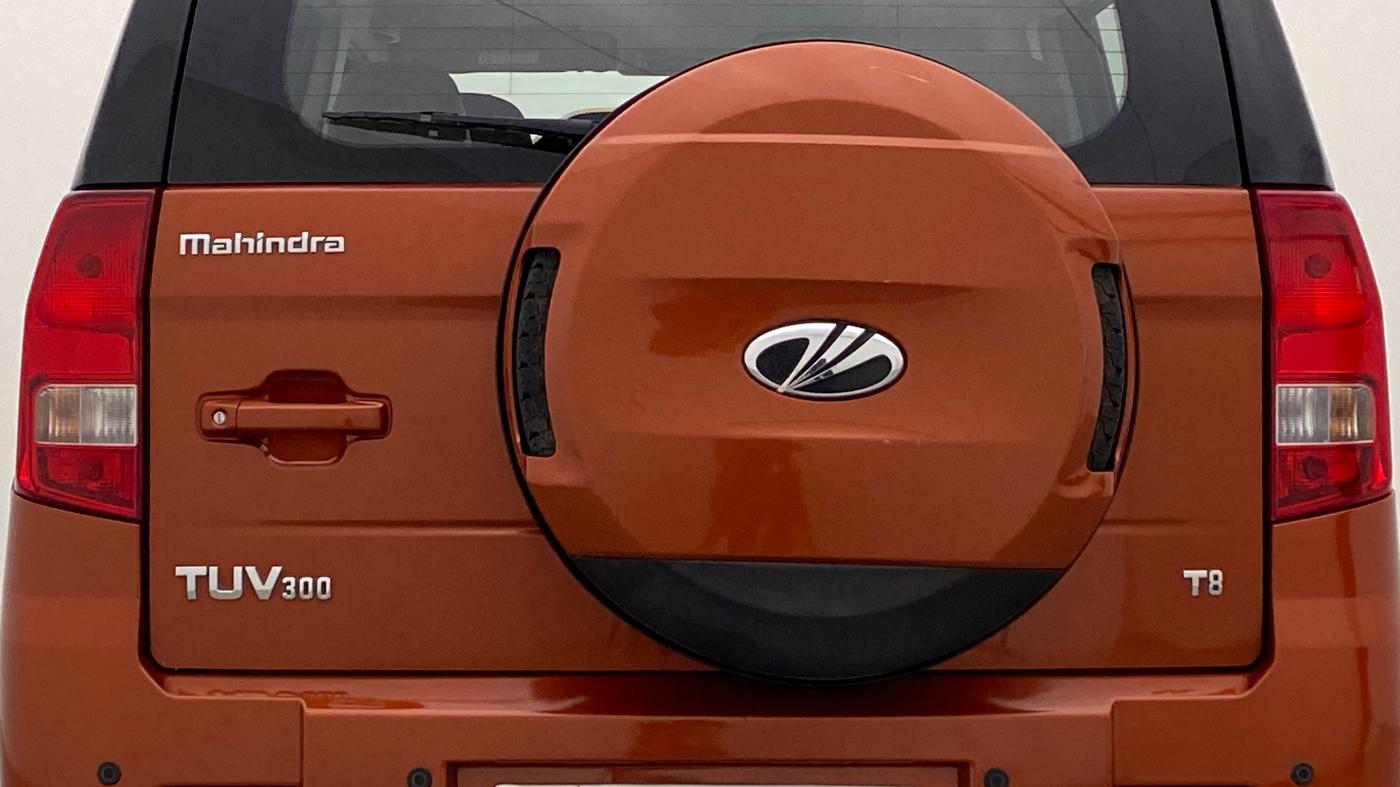 2015 Mahindra TUV300 T8, Diesel, Manual, 50,780 km, Spare Tyre