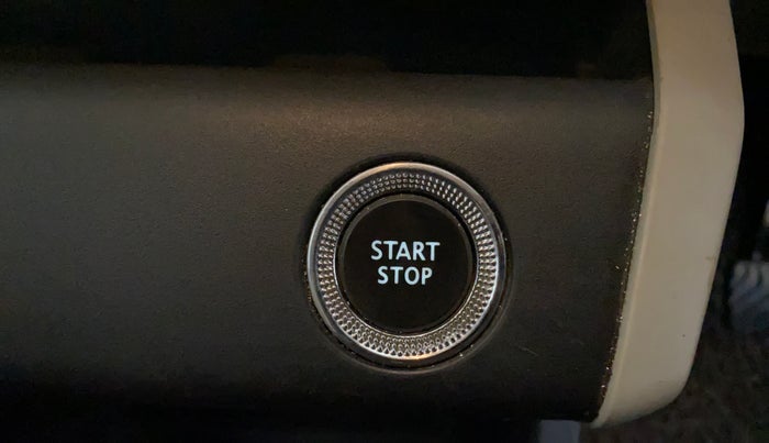 2020 Renault TRIBER RXZ, Petrol, Manual, 63,898 km, Keyless Start/ Stop Button