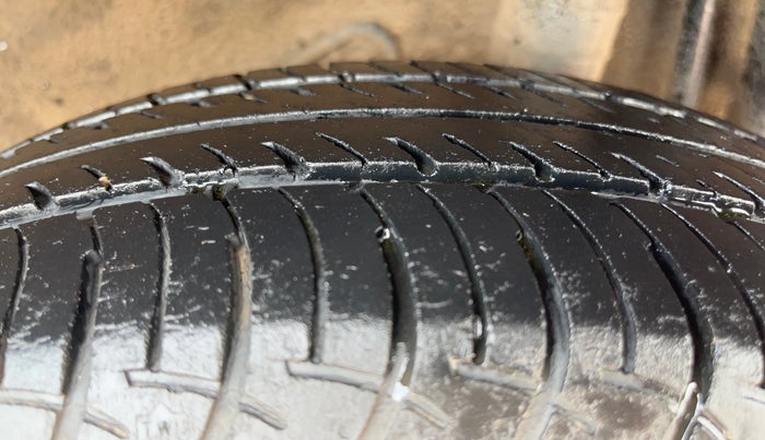 2019 Datsun Go Plus A(O), Petrol, Manual, 29,275 km, Left Rear Tyre Tread