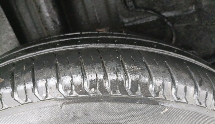 2021 Tata ALTROZ XE PETROL, Petrol, Manual, 33,213 km, Right Rear Tyre Tread