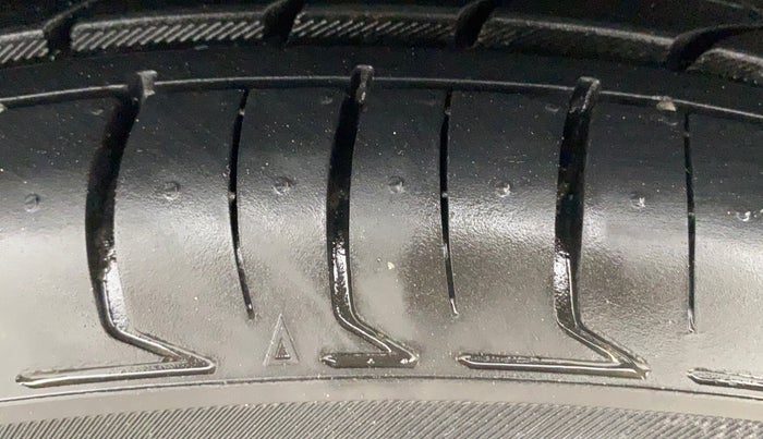 2021 Hyundai GRAND I10 NIOS MAGNA 1.2 KAPPA VTVT, Petrol, Manual, 38,322 km, Right Rear Tyre Tread