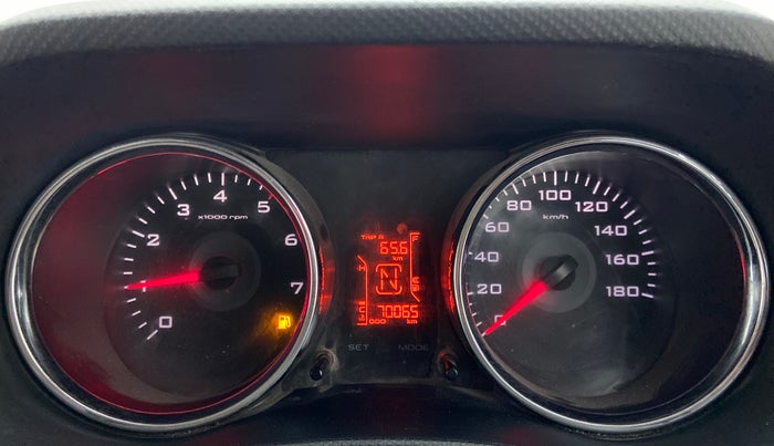 2019 Mahindra TUV300 T10 DUAL TONE, Diesel, Manual, 70,065 km, Odometer Image