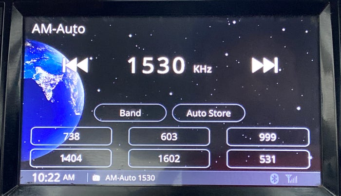 2019 Mahindra TUV300 T10 DUAL TONE, Diesel, Manual, 70,065 km, Touchscreen Infotainment System