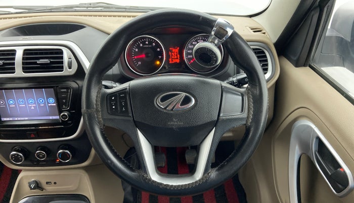2019 Mahindra TUV300 T10 DUAL TONE, Diesel, Manual, 70,065 km, Steering Wheel Close Up