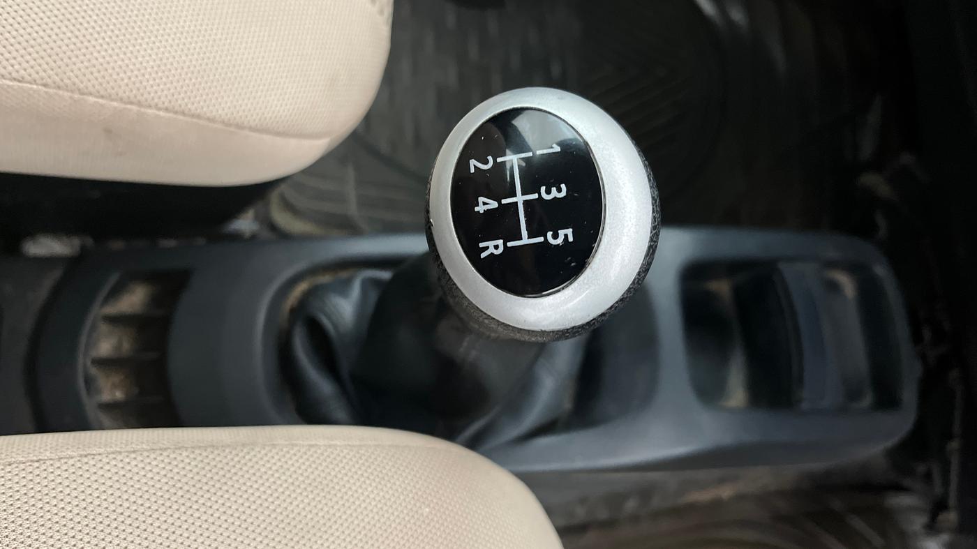 2018 Maruti Wagon R 1.0 LXI CNG, CNG, Manual, 1,10,558 km, Gear Lever