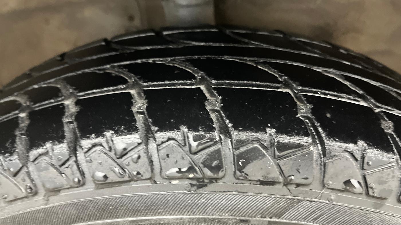 2018 Maruti Wagon R 1.0 LXI CNG, CNG, Manual, 1,10,558 km, Right Front Tyre Tread