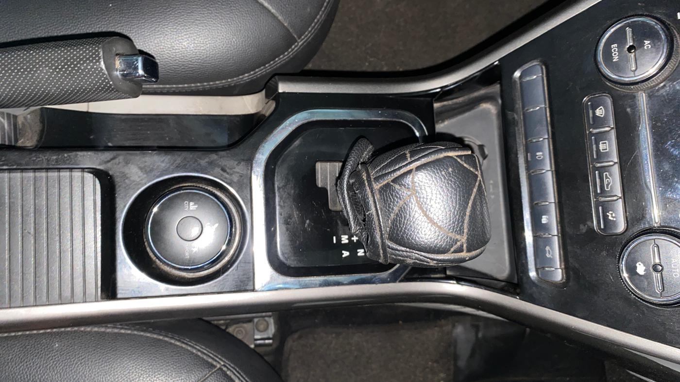 2018 Tata NEXON XZA PLUS PETROL DUAL TONE, Petrol, Automatic, 58,401 km, Gear Lever