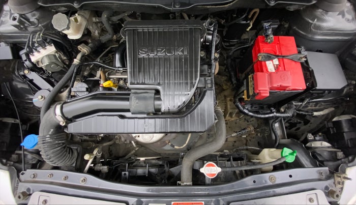 2016 Maruti Ciaz VXI PLUS, Petrol, Manual, 1,17,351 km, Open Bonet