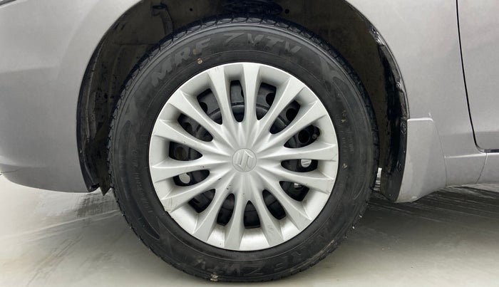 2016 Maruti Ciaz VXI PLUS, Petrol, Manual, 1,17,351 km, Left Front Wheel