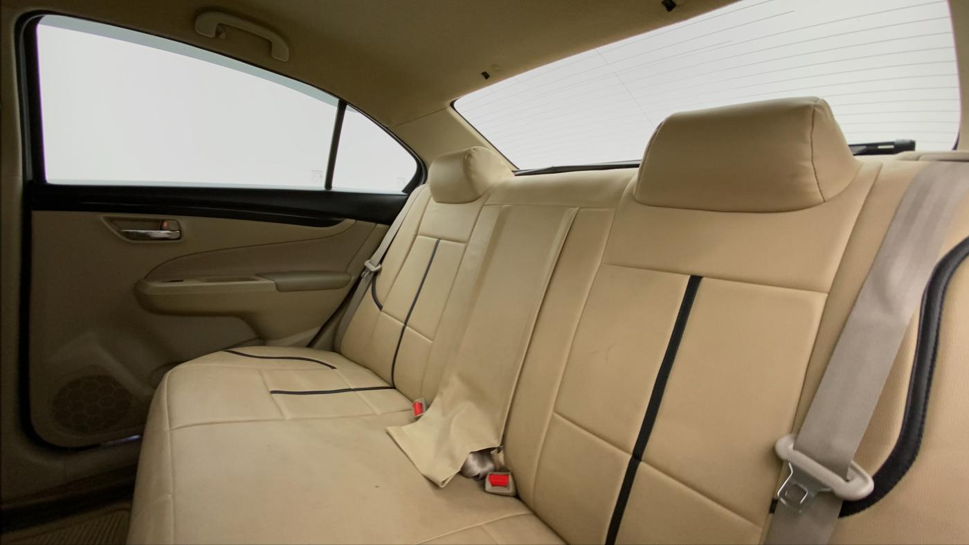 2016 Maruti Ciaz VXI PLUS, Petrol, Manual, 1,17,351 km, Right Side Rear Door Cabin