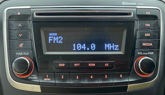 2016 Maruti Ciaz VXI PLUS, Petrol, Manual, 1,17,351 km, Infotainment System