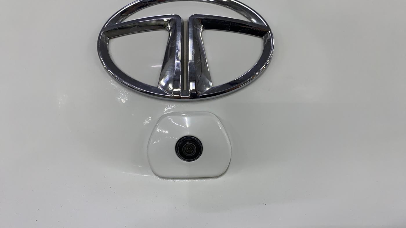 2022 Tata PUNCH ACCOMPLISHED AMT, Petrol, Automatic, 13,104 km, Parking Camera