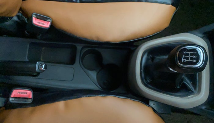 2015 Hyundai Grand i10 SPORTZ 1.2 KAPPA VTVT, CNG, Manual, 1,23,429 km, Gear Lever