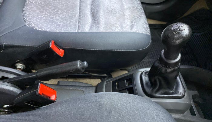 2018 Maruti Alto 800 LXI, Petrol, Manual, 39,904 km, Gear Lever