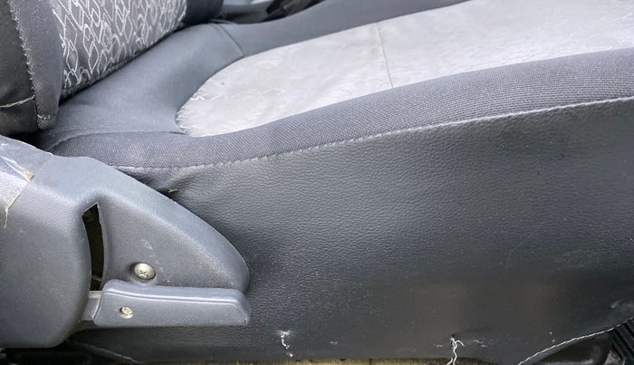 2018 Maruti Alto 800 LXI, Petrol, Manual, 39,904 km, Driver Side Adjustment Panel