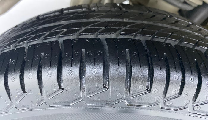 2018 Maruti Alto 800 LXI, Petrol, Manual, 39,904 km, Right Rear Tyre Tread