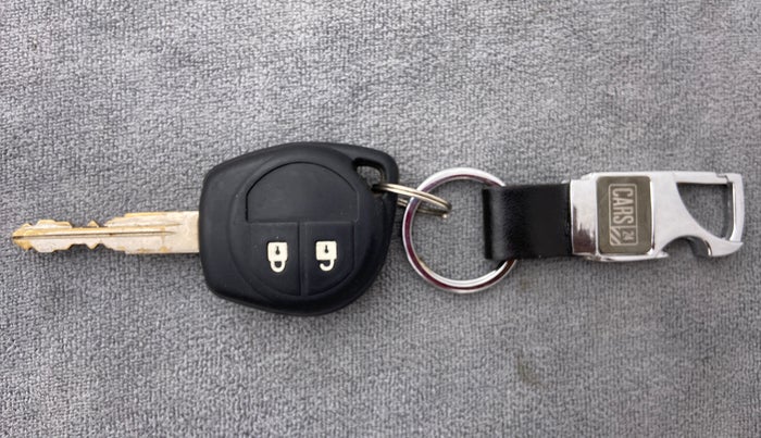 2013 Maruti Wagon R 1.0 VXI, Petrol, Manual, 42,859 km, Key Close Up
