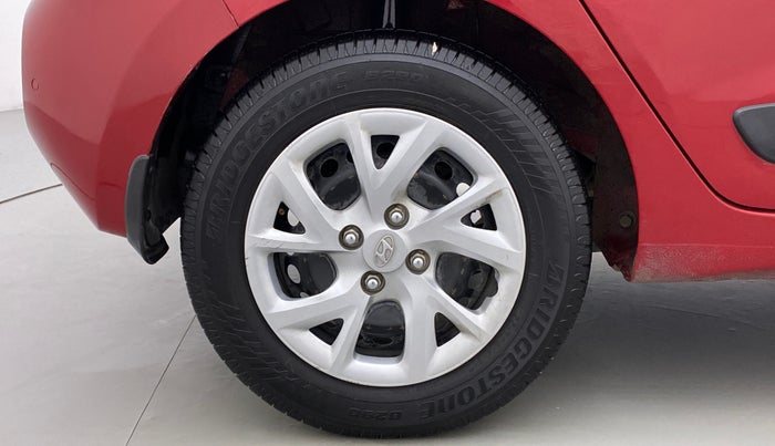 2018 Hyundai Grand i10 SPORTZ 1.2 KAPPA VTVT, Petrol, Manual, 56,587 km, Right Rear Wheel