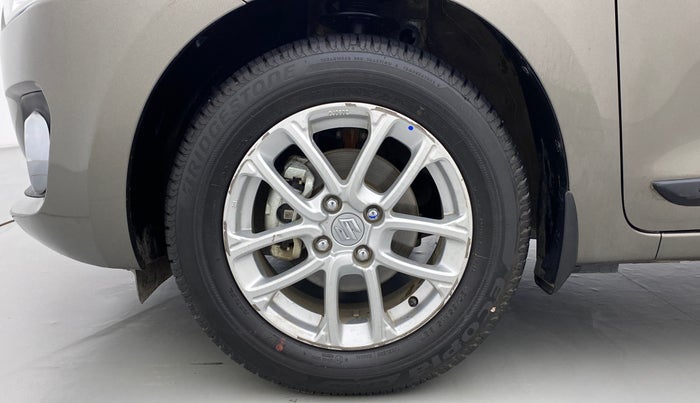 2022 Maruti Swift ZXI (AMT), Petrol, Automatic, 5,086 km, Left Front Wheel