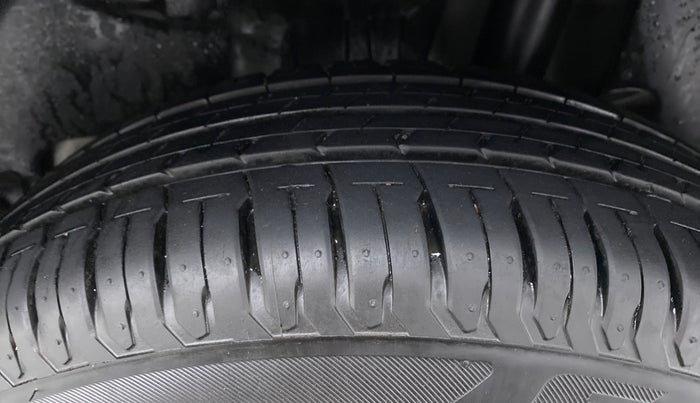 2022 Maruti Swift ZXI (AMT), Petrol, Automatic, 5,086 km, Left Rear Tyre Tread