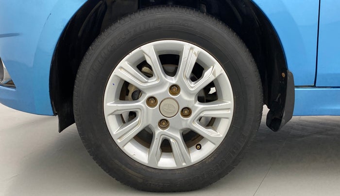 2018 Tata Tiago XZ PETROL, CNG, Manual, 83,340 km, Left Front Wheel