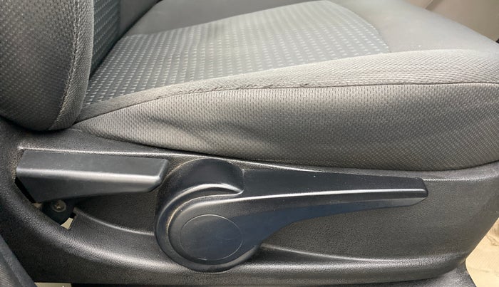 2018 Tata Tiago XZ PETROL, CNG, Manual, 83,340 km, Driver Side Adjustment Panel