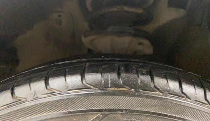 2013 Hyundai i10 SPORTZ 1.1, Petrol, Manual, 91,578 km, Left Front Tyre Tread