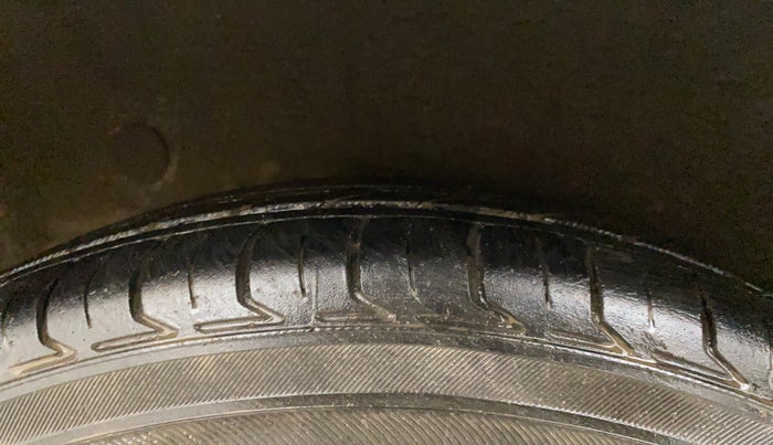 2013 Hyundai i10 SPORTZ 1.1, Petrol, Manual, 91,578 km, Right Rear Tyre Tread