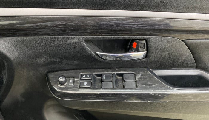 2022 Maruti XL6 ZETA MT, Petrol, Manual, 78,858 km, Driver Side Door Panels Control