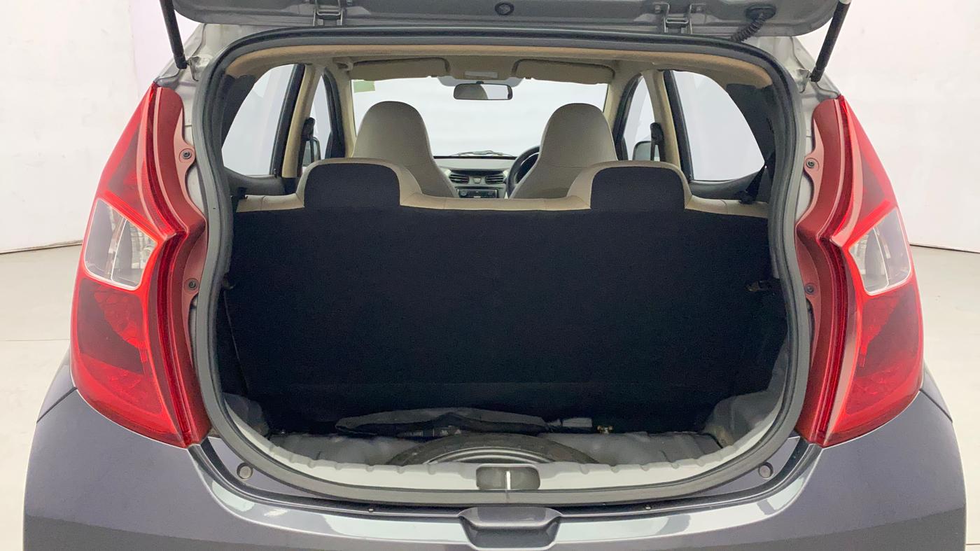2018 Hyundai Eon ERA +, Petrol, Manual, 28,667 km, Boot Inside