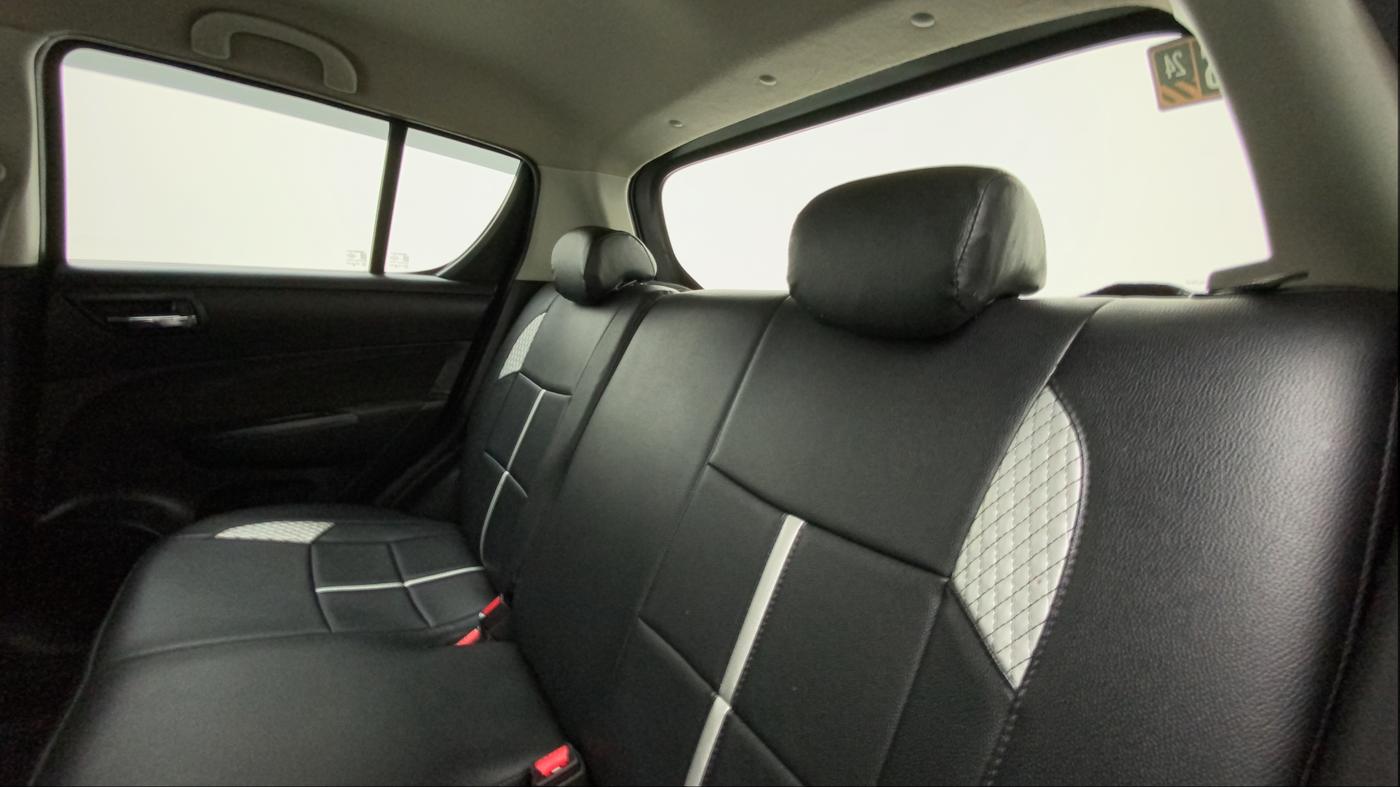 2017 Maruti Swift VXI O, Petrol, Manual, 40,805 km, Right Side Rear Door Cabin