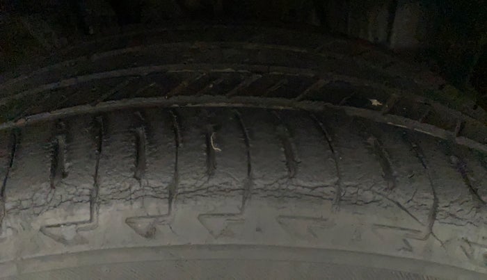 2021 Nissan MAGNITE XV PREMIUM, Petrol, Manual, 46,874 km, Right Front Tyre Tread