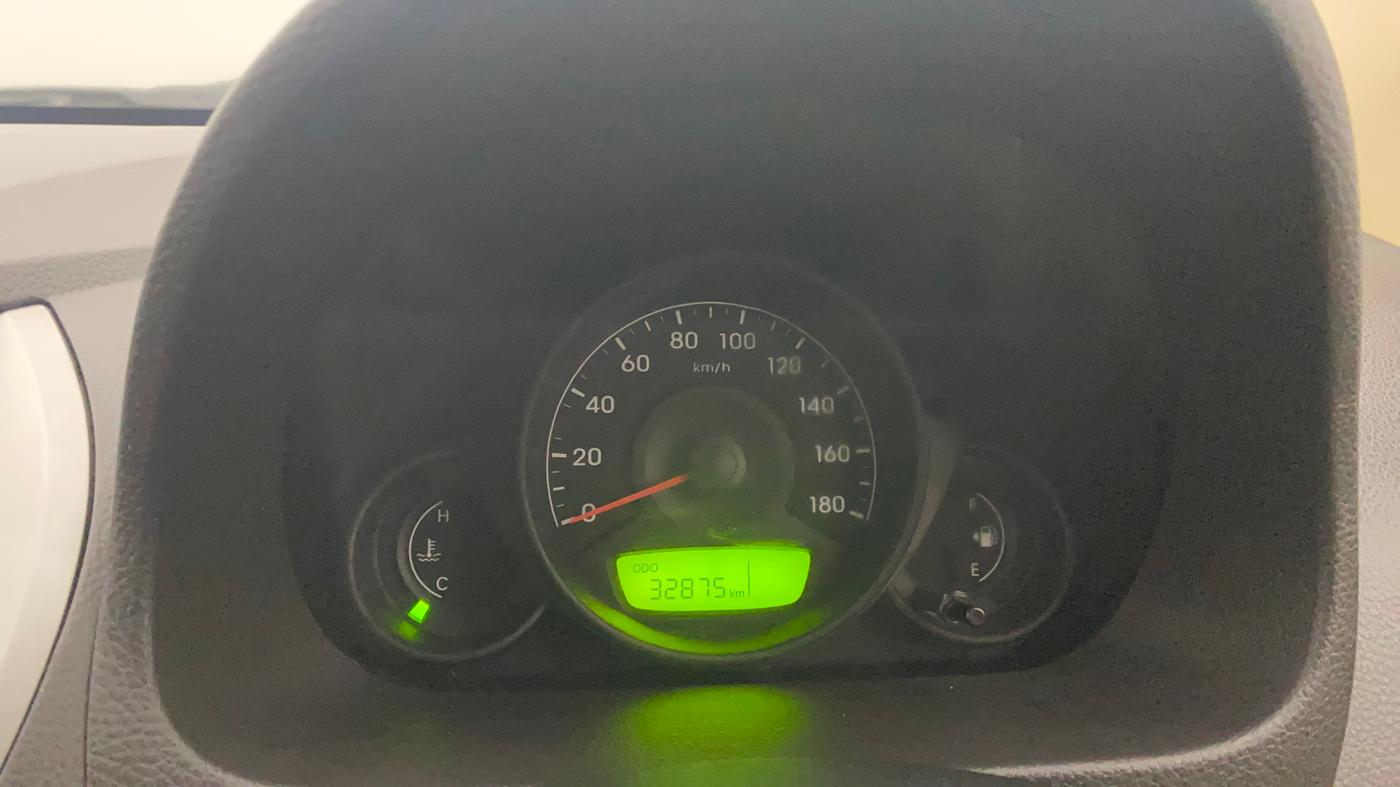 2014 Hyundai Eon ERA +, Petrol, Manual, 32,964 km, Odometer Image