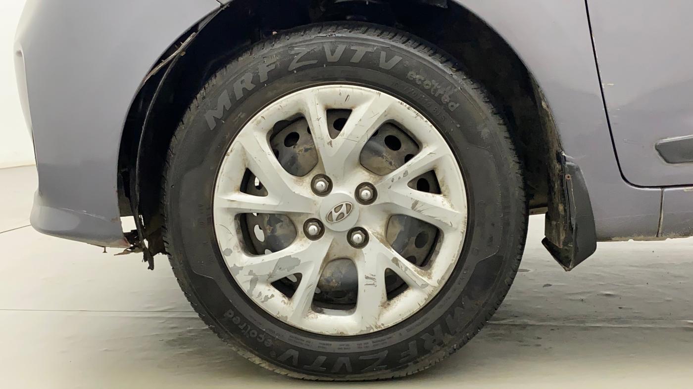 2017 Hyundai Grand i10 SPORTZ (O) 1.2 KAPPA VTVT, Petrol, Manual, 86,986 km, Left Front Wheel