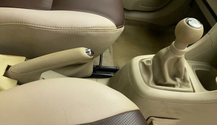 2014 Maruti Ertiga VXI CNG, CNG, Manual, 53,812 km, Gear Lever