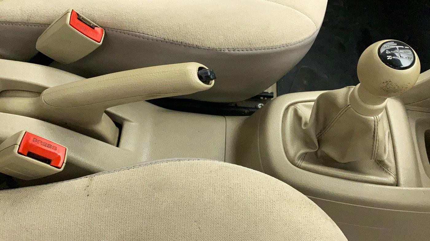 2013 Maruti Swift Dzire VDI, Diesel, Manual, 96,958 km, Gear Lever