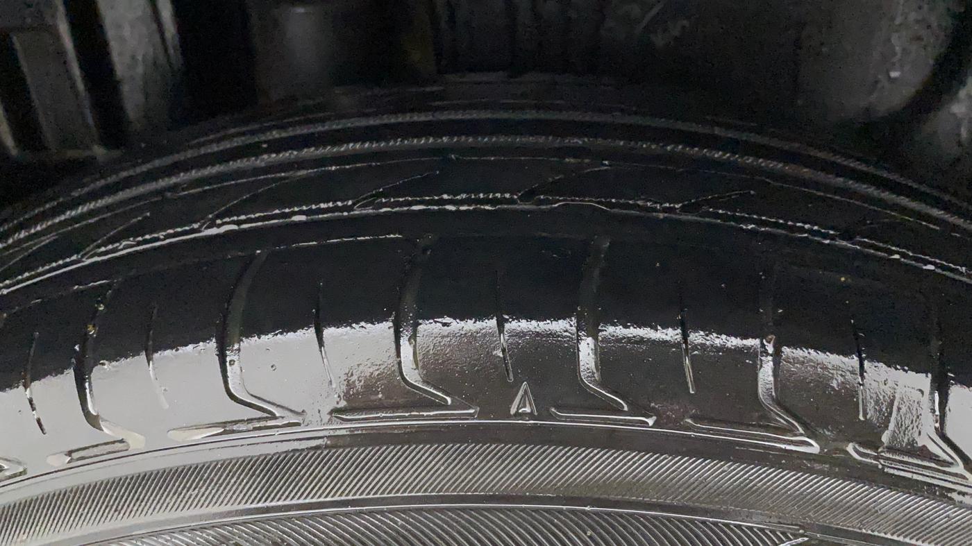2013 Maruti Swift Dzire VDI, Diesel, Manual, 96,958 km, Right Rear Tyre Tread