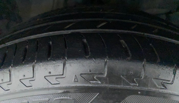 2018 Honda WR-V 1.2 i-VTEC VX MT, Petrol, Manual, 33,714 km, Right Front Tyre Tread