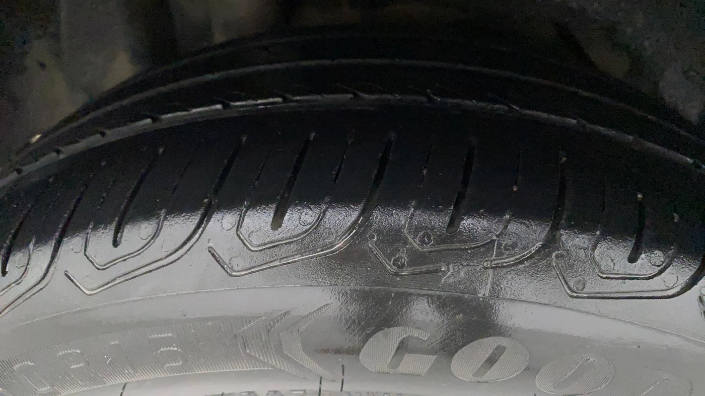 2019 Ford FREESTYLE TITANIUM PLUS 1.2 PETROL, Petrol, Manual, 86,952 km, Right Rear Tyre Tread